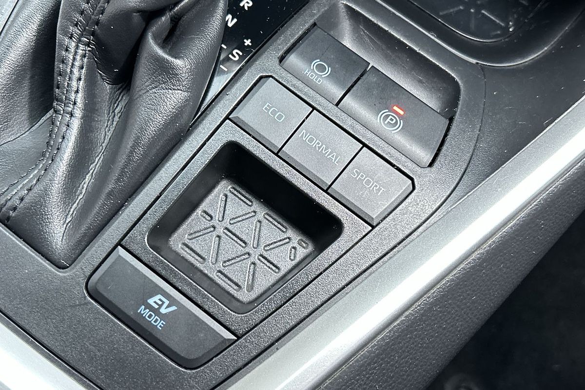 2021 Toyota RAV4 GXL AXAH52R