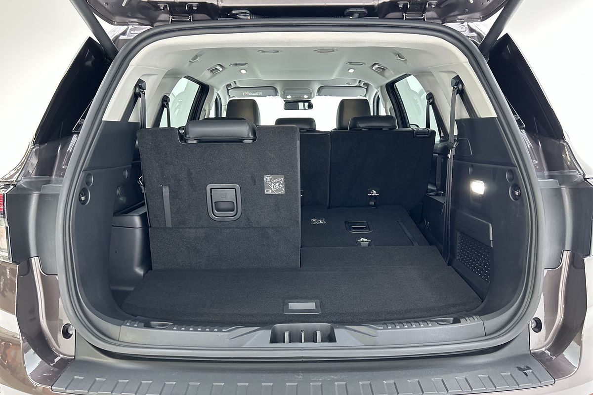 2025 Ford Everest Trend 2.0L