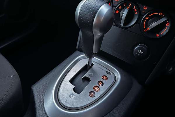 2008 Nissan Dualis ST J10