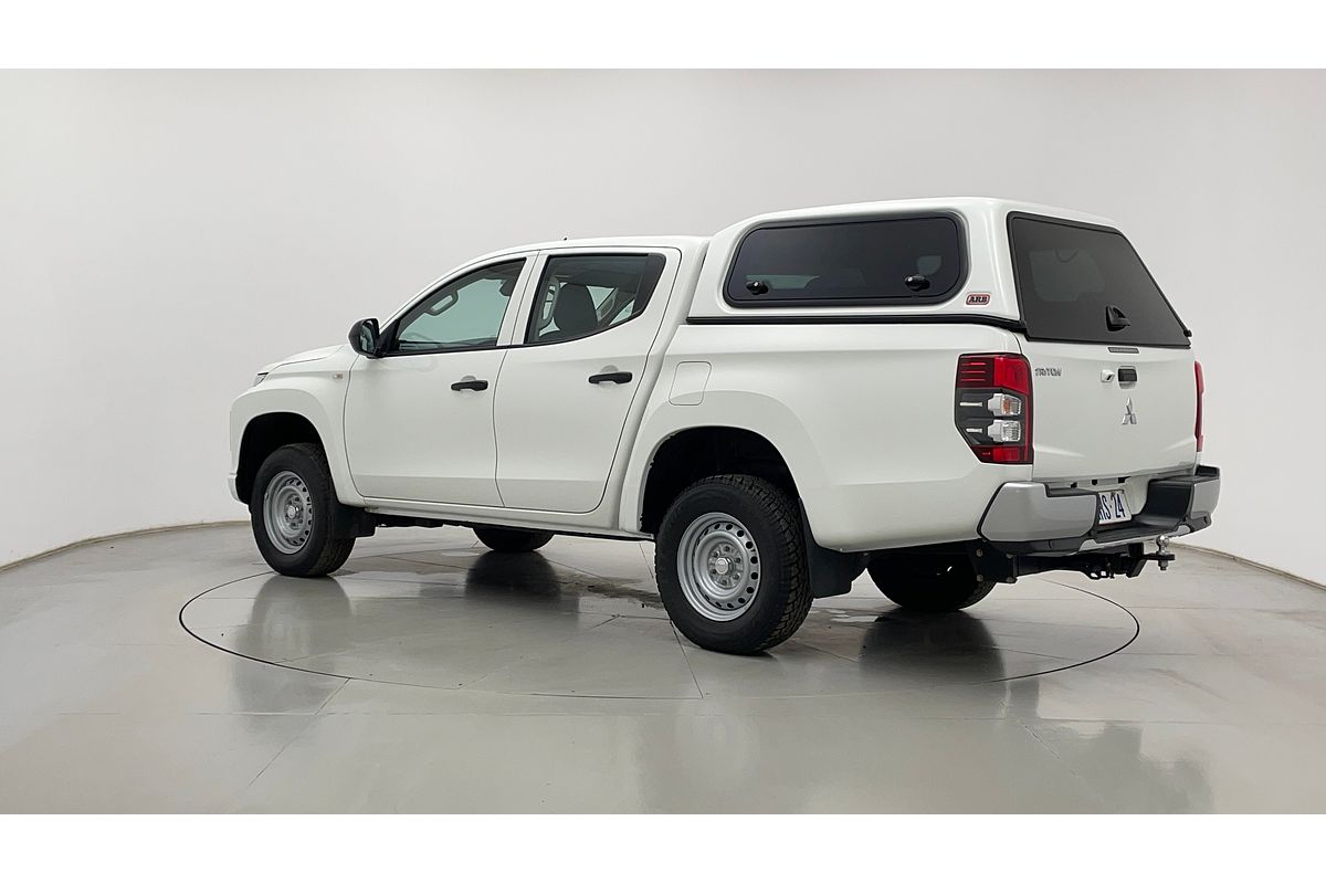 2022 Mitsubishi Triton GLX MR 4X4