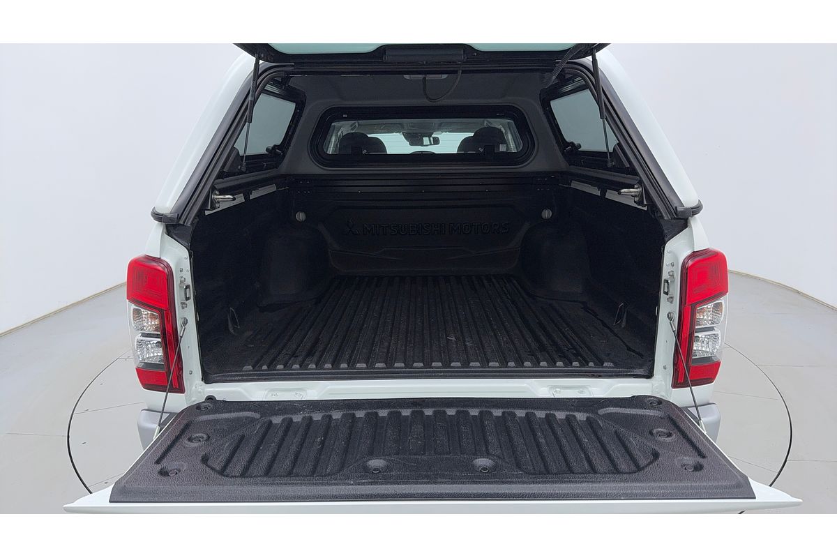 2022 Mitsubishi Triton GLX MR 4X4