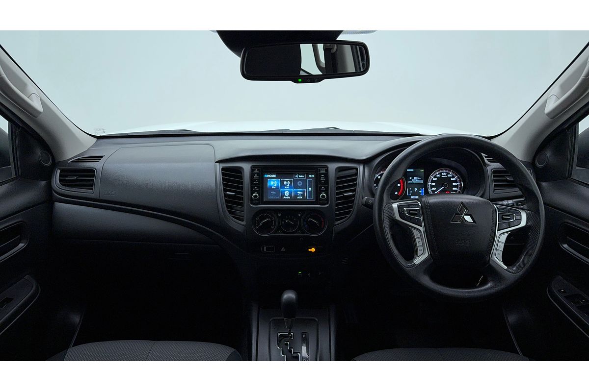 2022 Mitsubishi Triton GLX MR 4X4