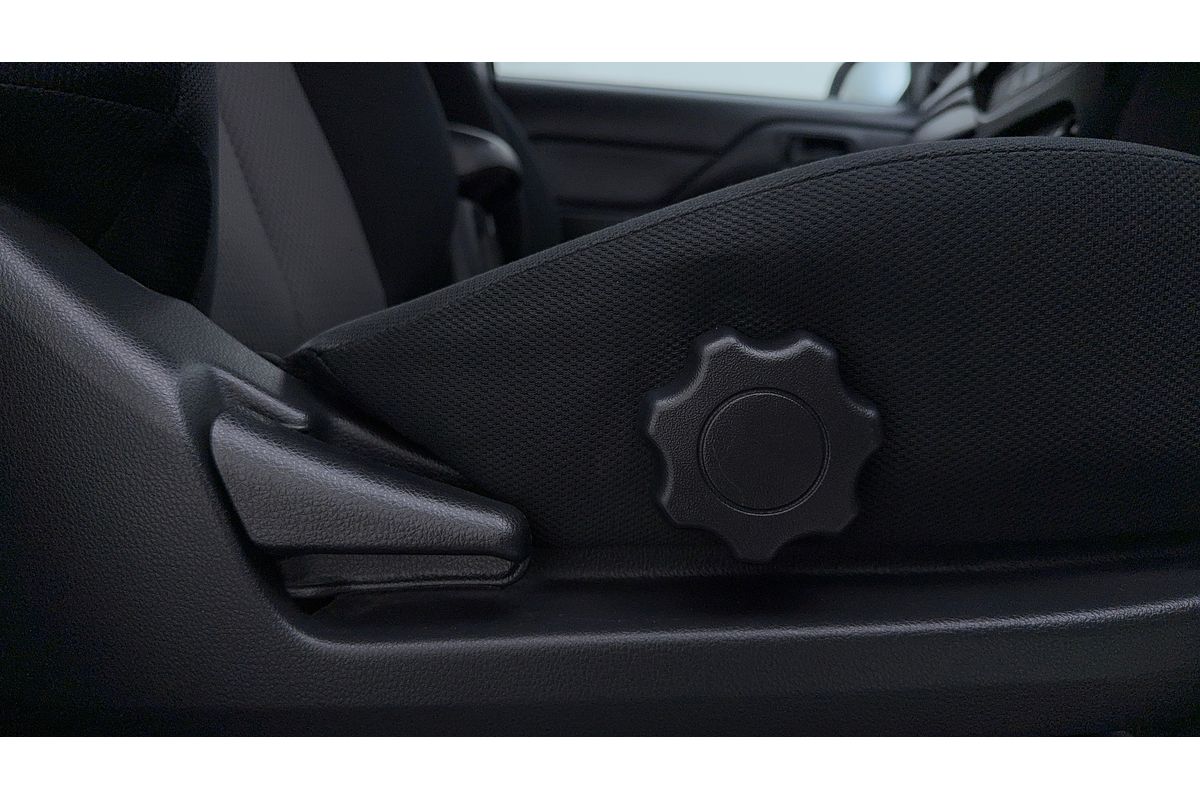 2022 Mitsubishi Triton GLX MR 4X4