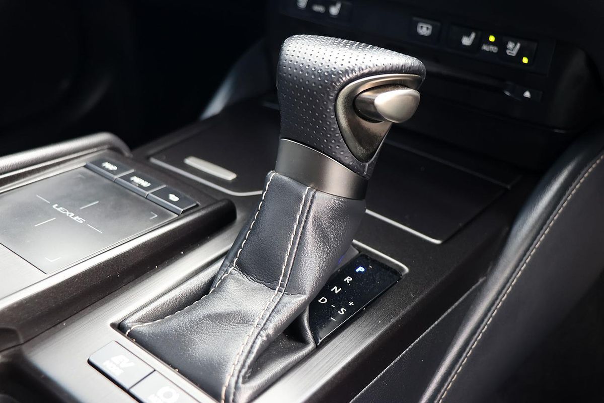 2019 Lexus ES ES300h F Sport AXZH10R