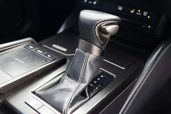 2019 Lexus ES ES300h F Sport AXZH10R