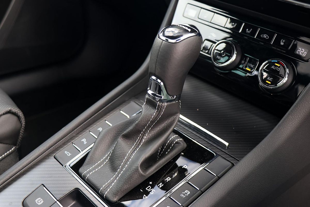 2024 SKODA Superb 206TSI SportLine NP