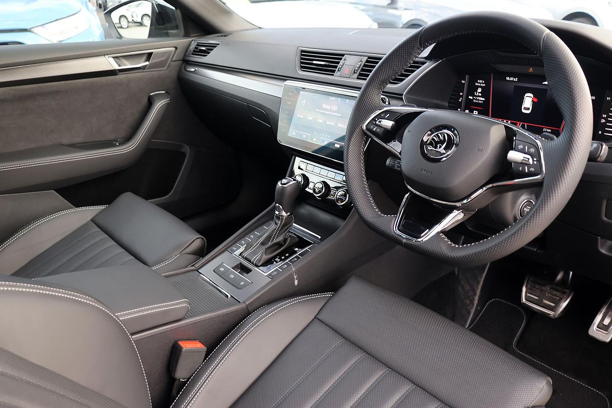 2024 SKODA Superb 206TSI SportLine NP