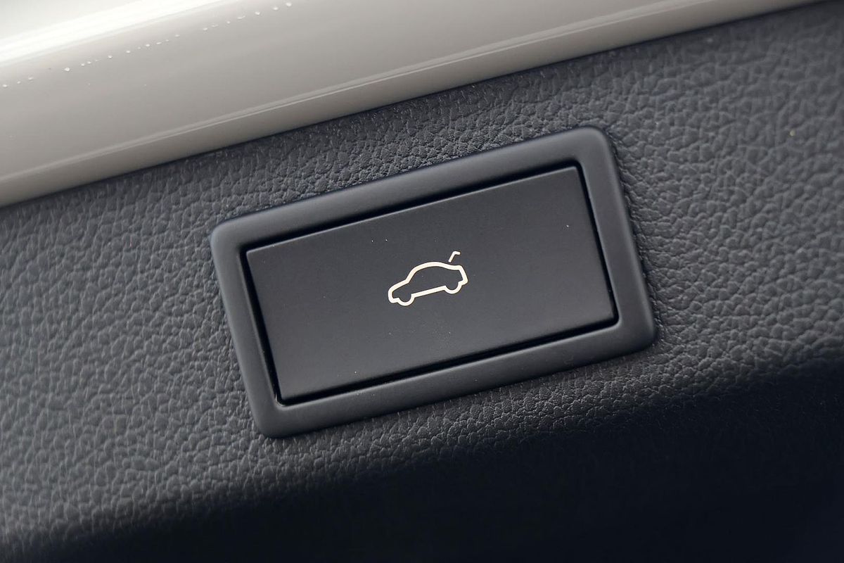 2024 SKODA Superb 206TSI SportLine NP