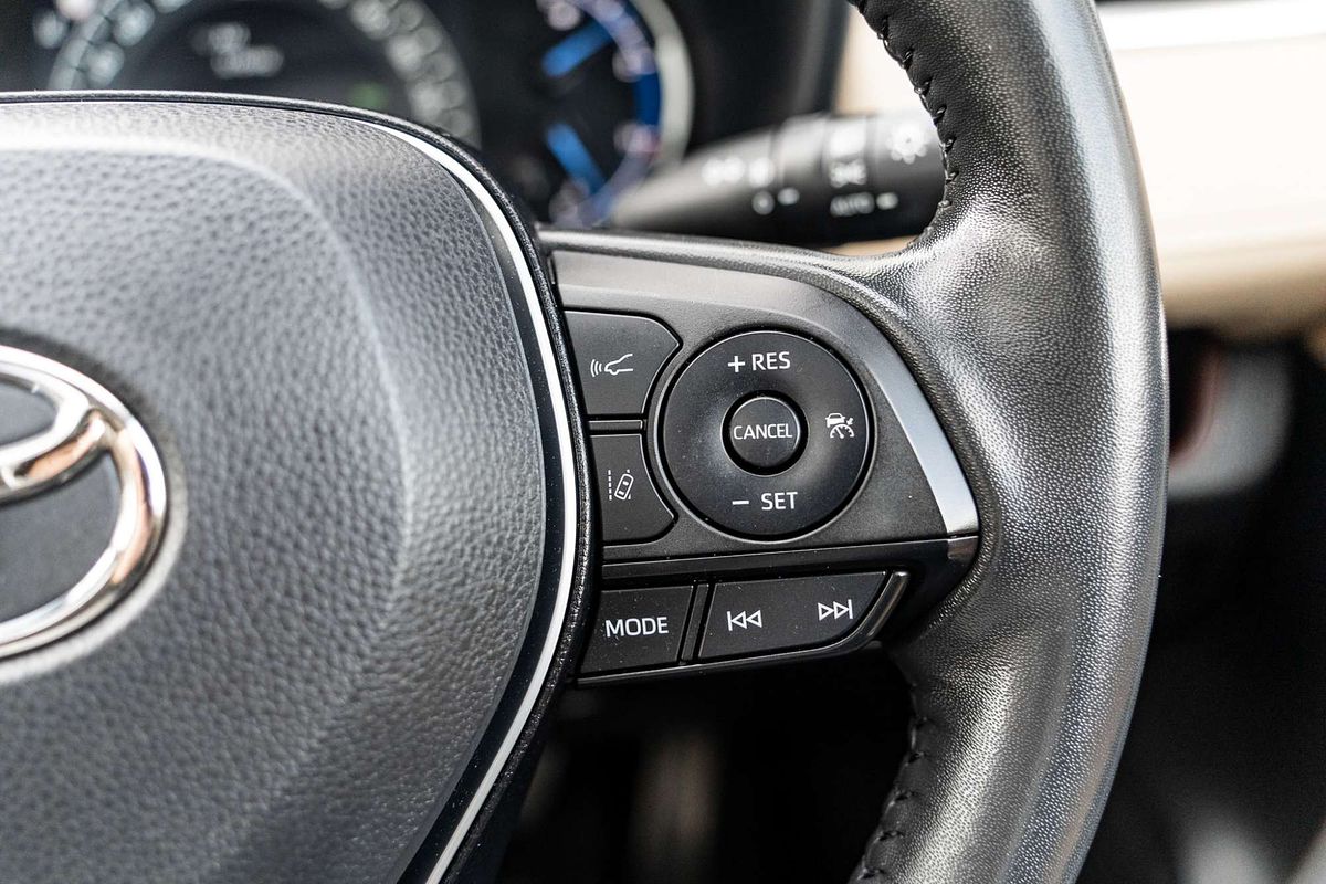 2022 Toyota RAV4 Cruiser AXAH52R