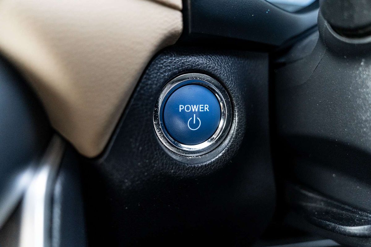 2022 Toyota RAV4 Cruiser AXAH52R