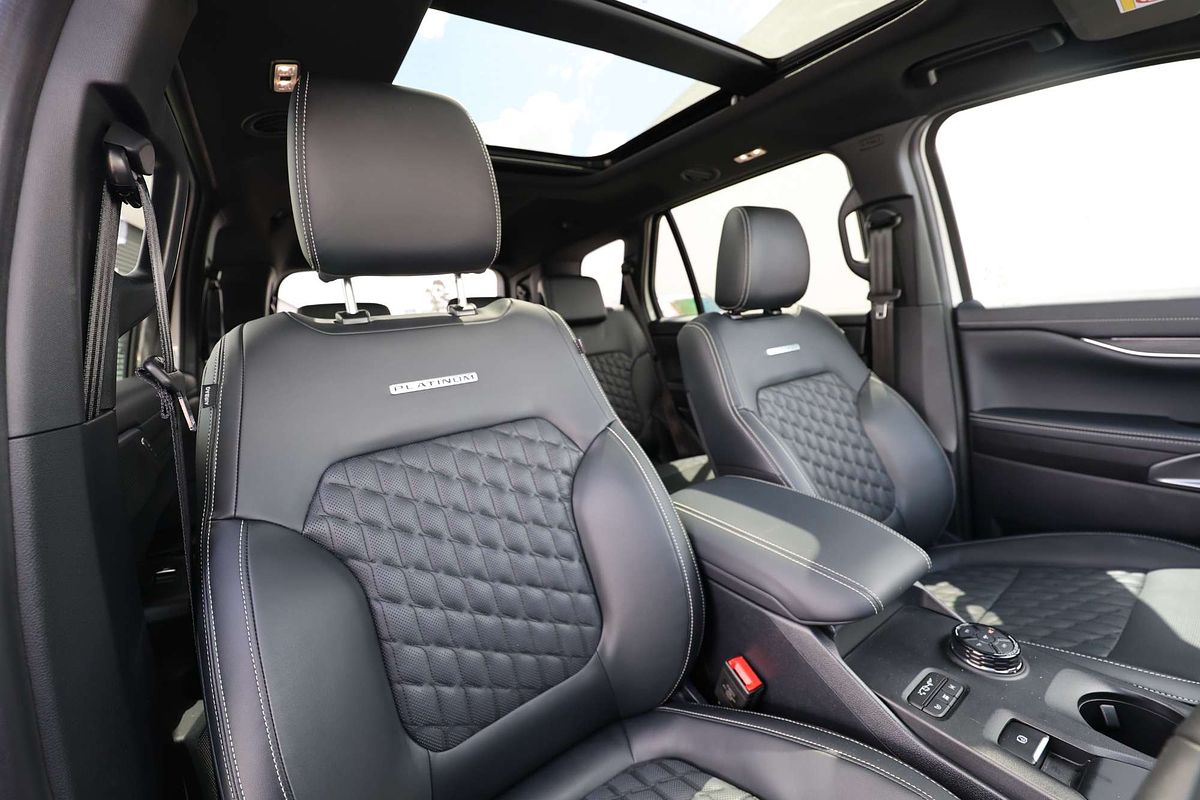 2025 Ford Everest Platinum 3.0L