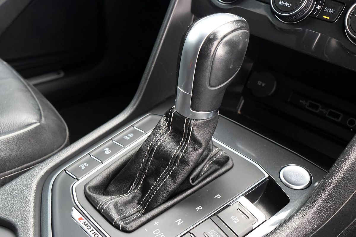 2018 Volkswagen Tiguan Wolfsburg Edition 5N