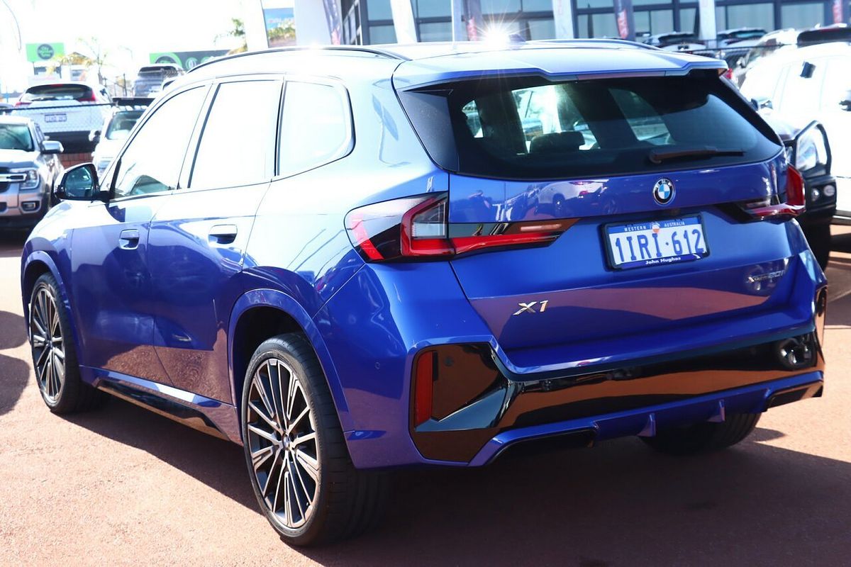 2022 BMW X1 xDrive20i M Sport U11