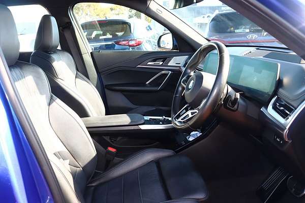 2022 BMW X1 xDrive20i M Sport U11