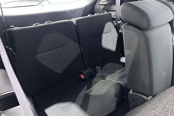 2024 Mitsubishi Outlander ES ZM