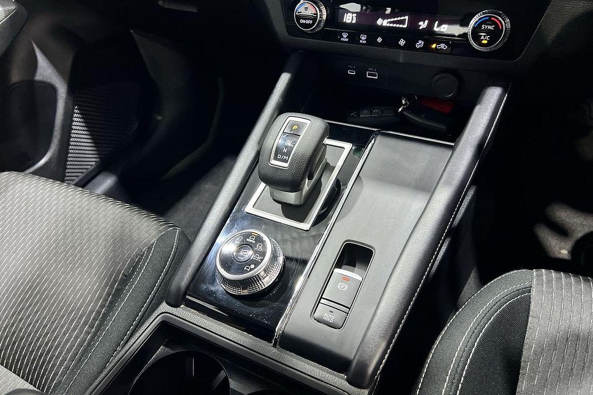 2024 Mitsubishi Outlander ES ZM
