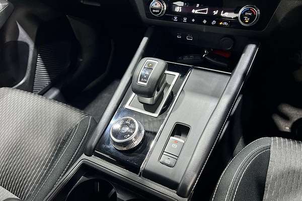 2024 Mitsubishi Outlander ES ZM