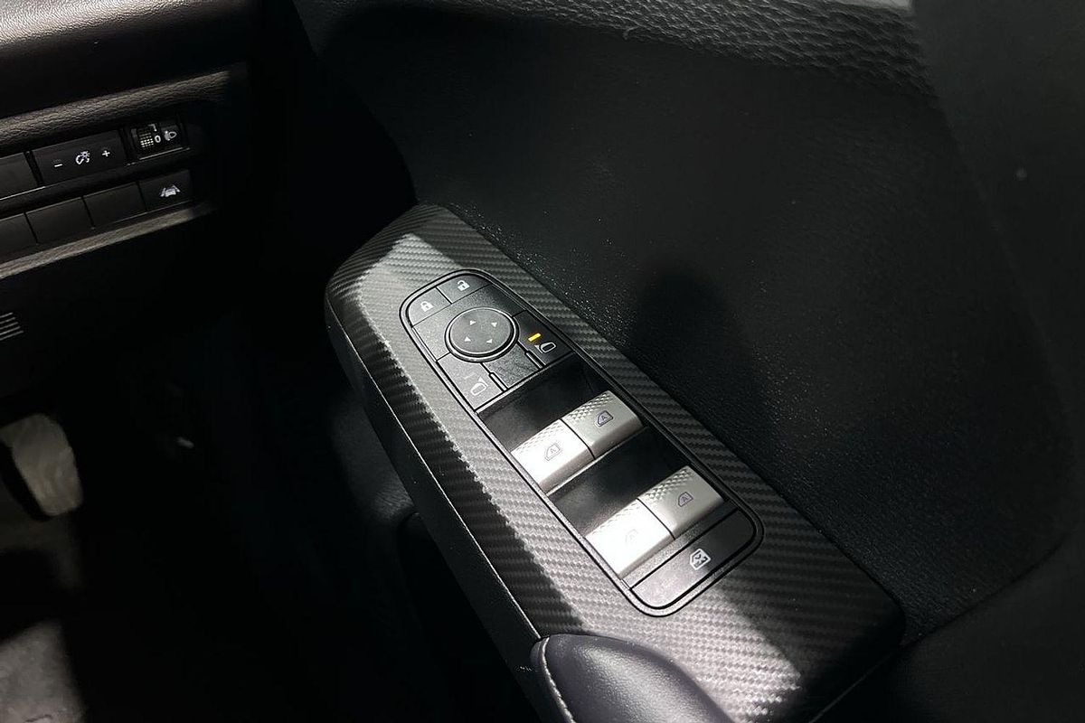 2024 Mitsubishi Outlander ES ZM