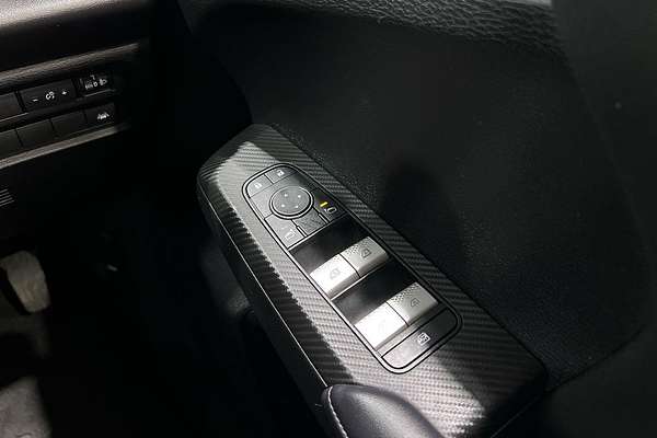 2024 Mitsubishi Outlander ES ZM