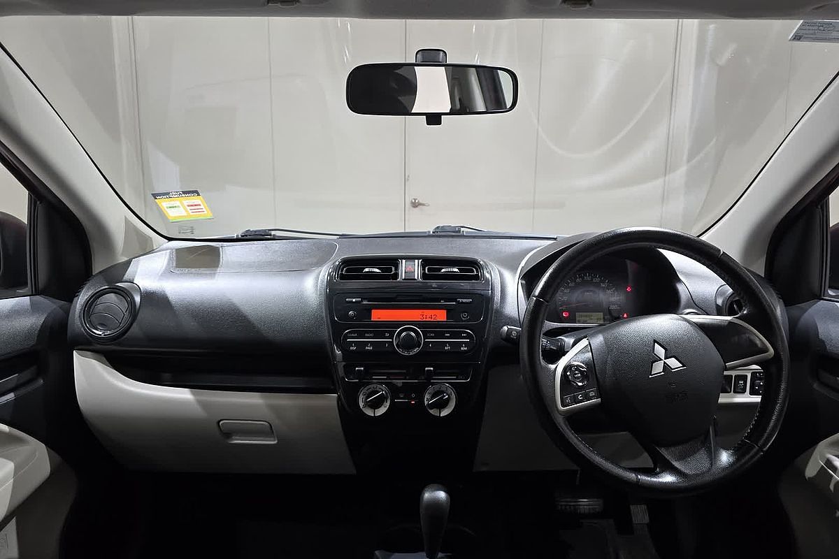 2013 Mitsubishi Mirage ES LA