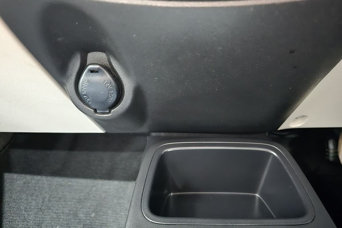 2013 Mitsubishi Mirage ES LA