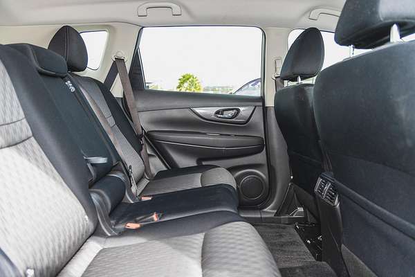 2022 Nissan X-TRAIL ST T32