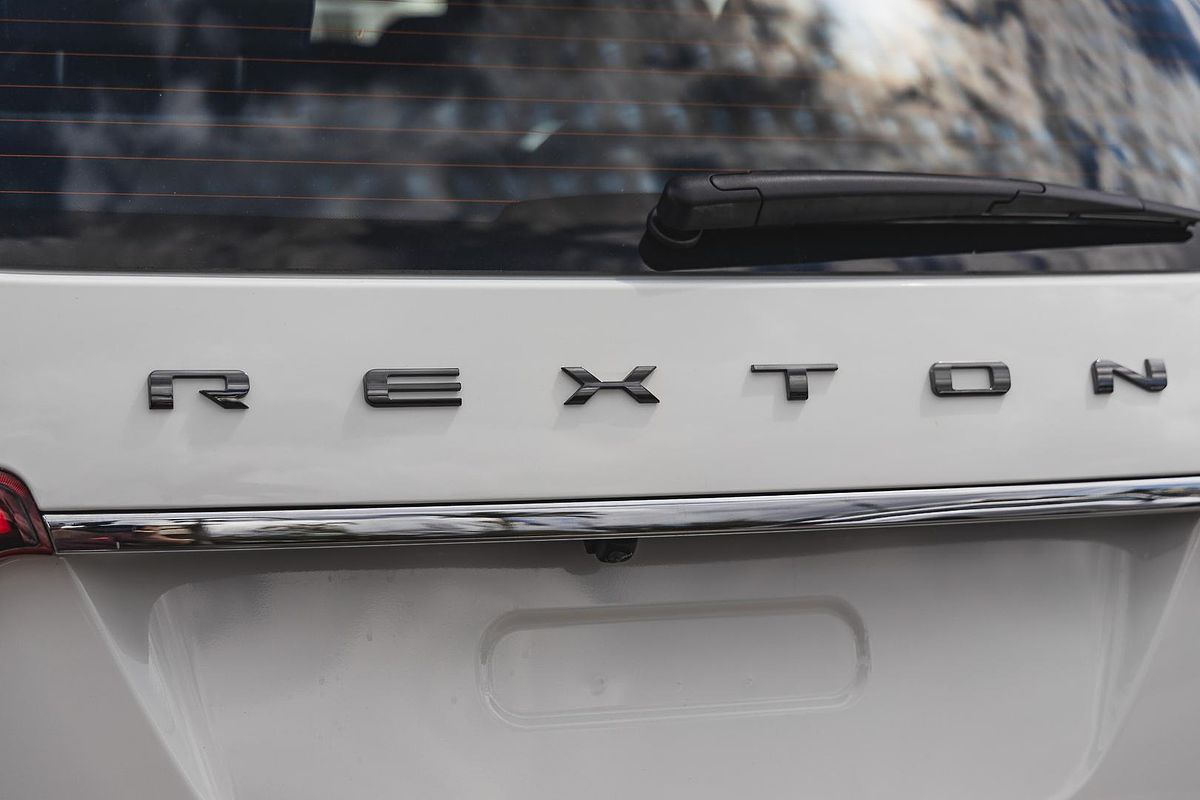 2025 KGM Rexton ELX Y461