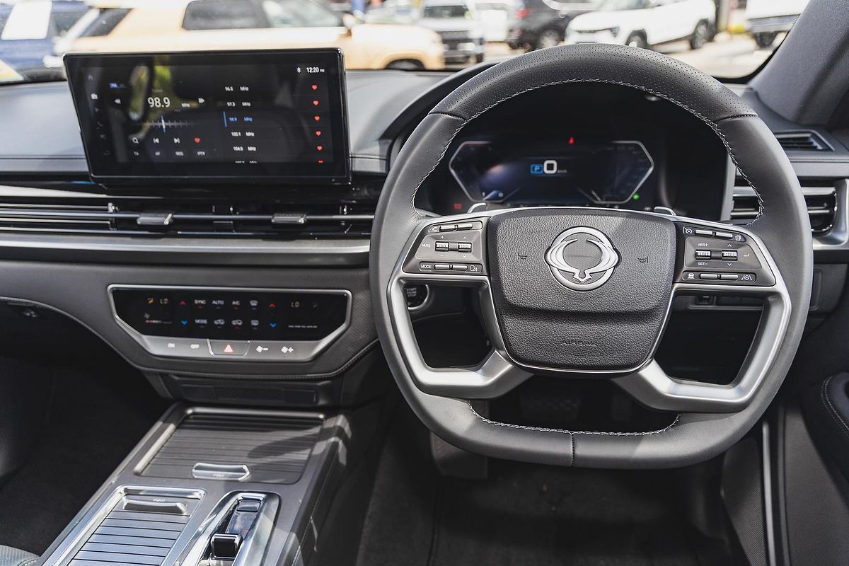 2025 KGM Rexton ELX Y461