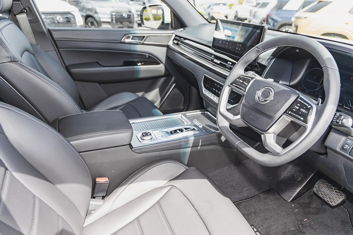 2025 KGM Rexton ELX Y461