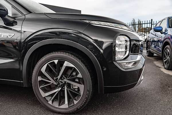 2024 Mitsubishi Outlander PHEV Exceed Tourer ZM