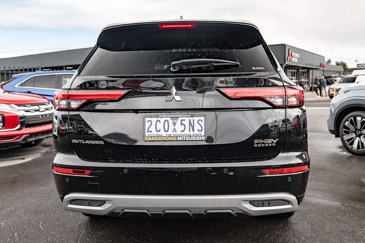 2024 Mitsubishi Outlander PHEV Exceed Tourer ZM