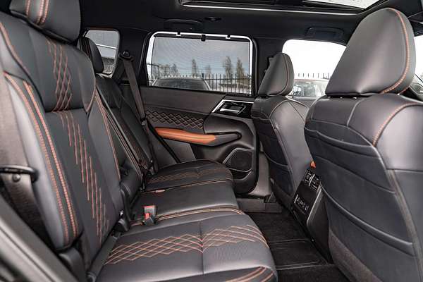 2024 Mitsubishi Outlander PHEV Exceed Tourer ZM