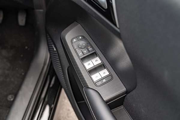 2025 Mitsubishi Outlander LS ZM