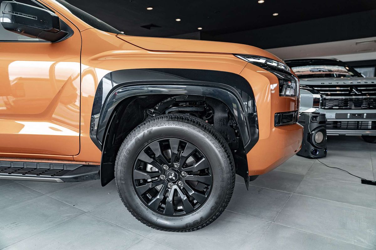 2025 Mitsubishi Triton GSR MV 4X4