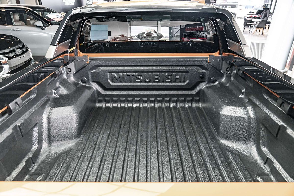 2025 Mitsubishi Triton GSR MV 4X4