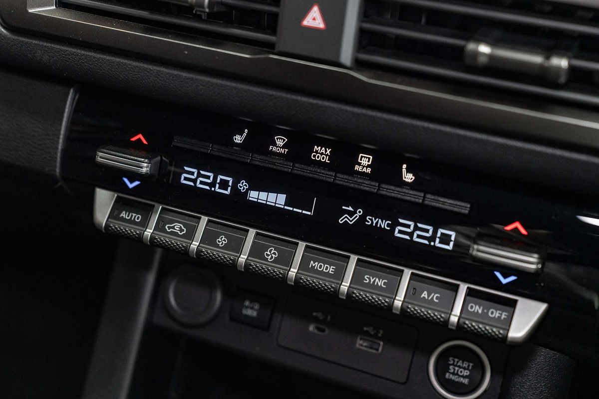 2025 Mitsubishi Triton GSR MV 4X4