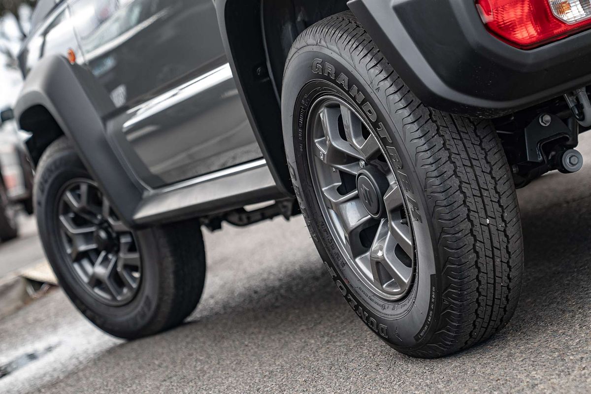 2025 Suzuki Jimny GLX GJ