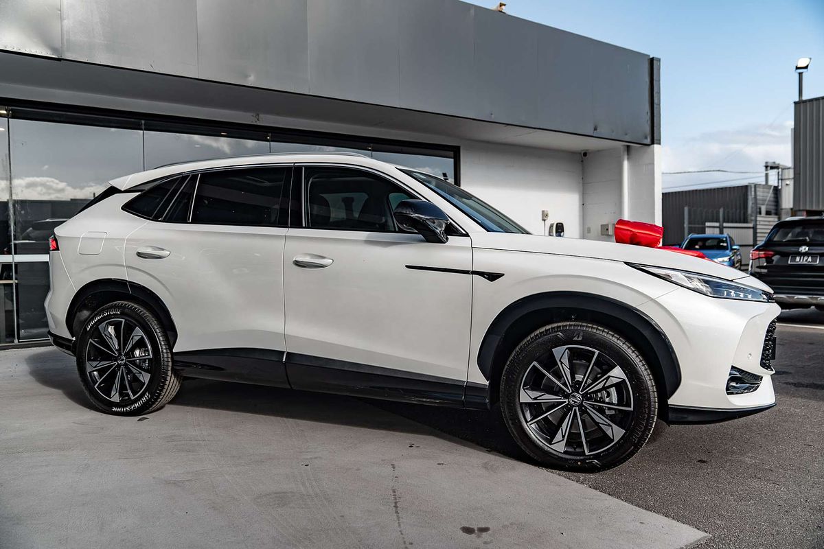 2025 MG HS Hybrid+ Essence AS33H