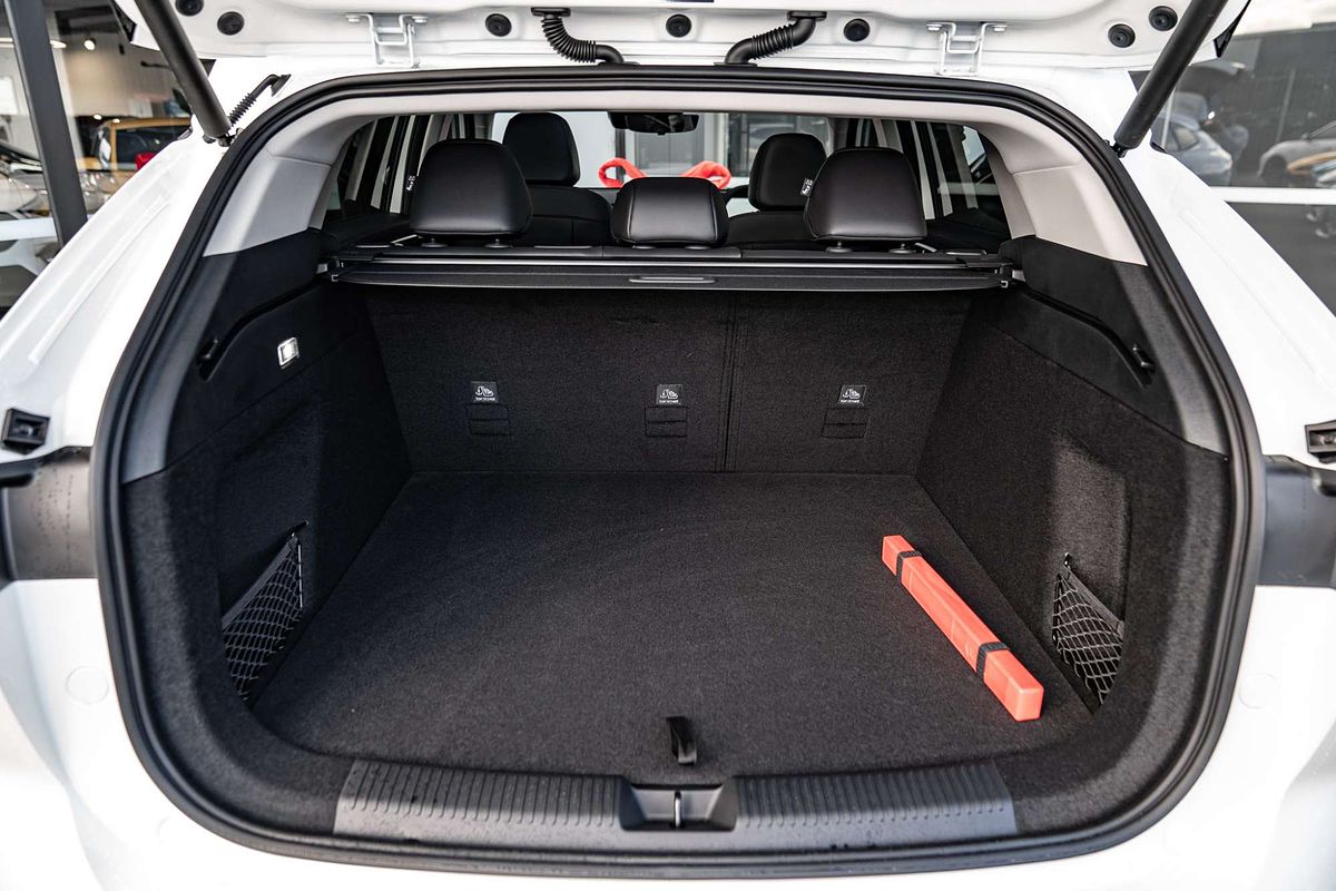 2025 MG HS Hybrid+ Essence AS33H