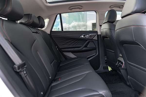 2025 MG HS Hybrid+ Essence AS33H