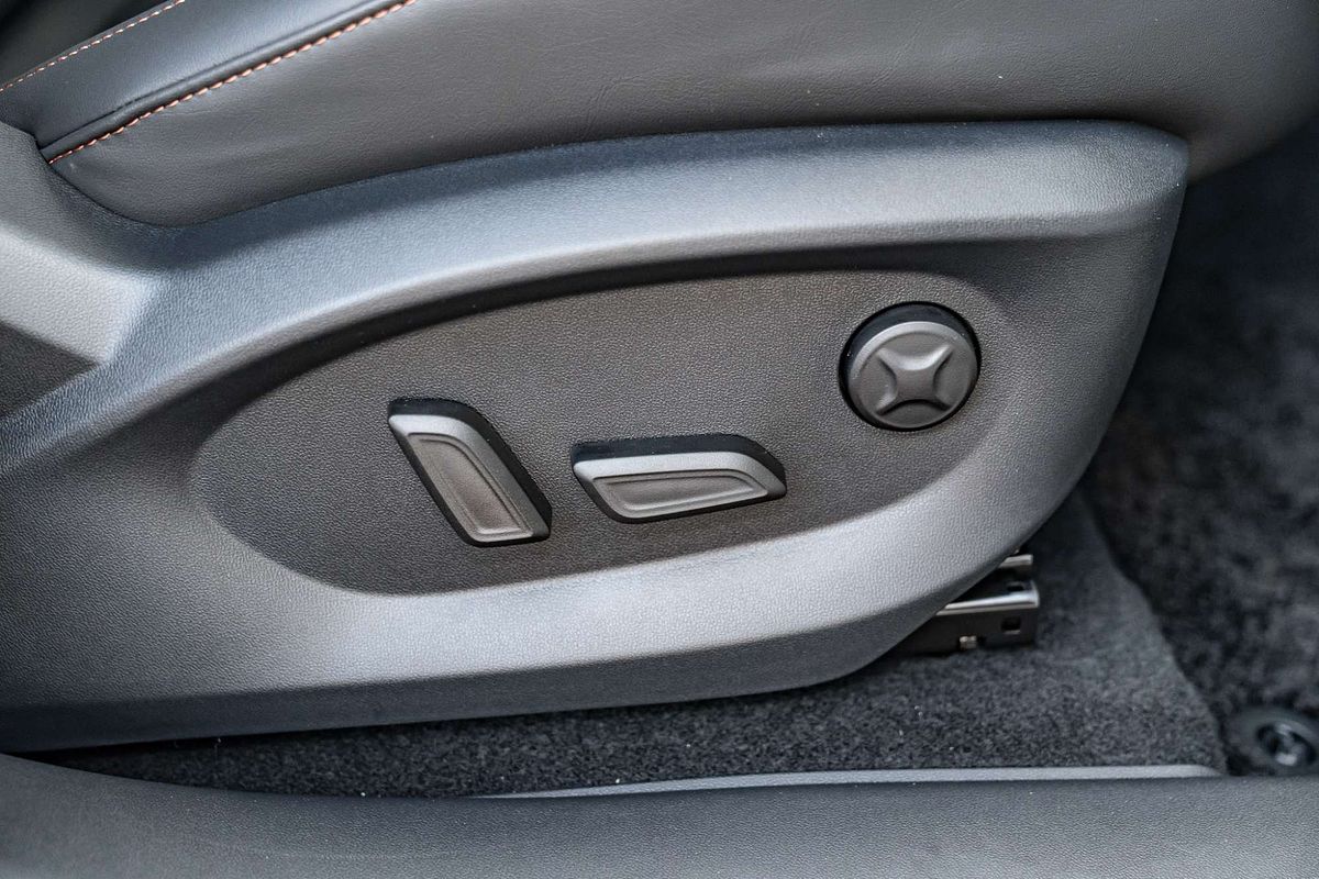 2025 MG HS Hybrid+ Essence AS33H