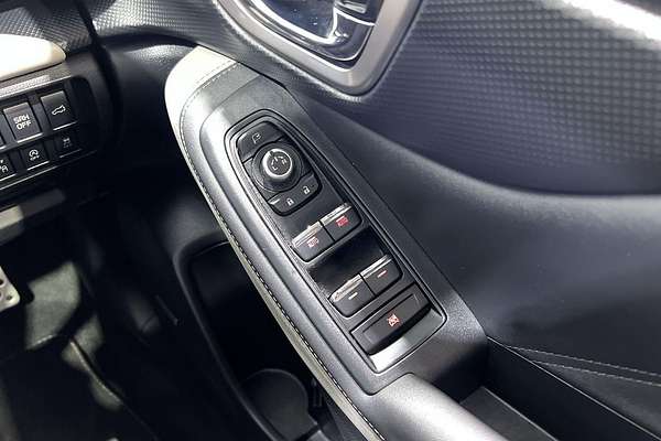 2023 Subaru Forester 2.5i-S S5