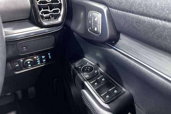 2025 Ford Everest Sport 2.0L