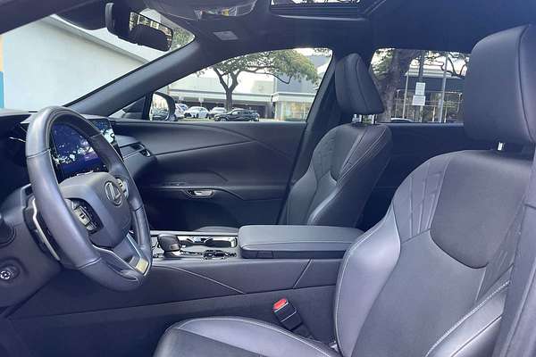 2023 Lexus RX Premium