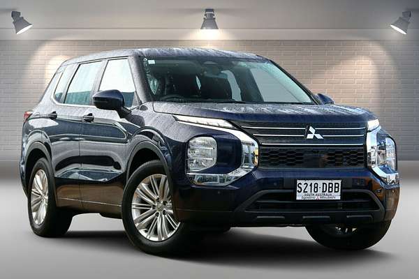 2024 Mitsubishi Outlander ES ZM
