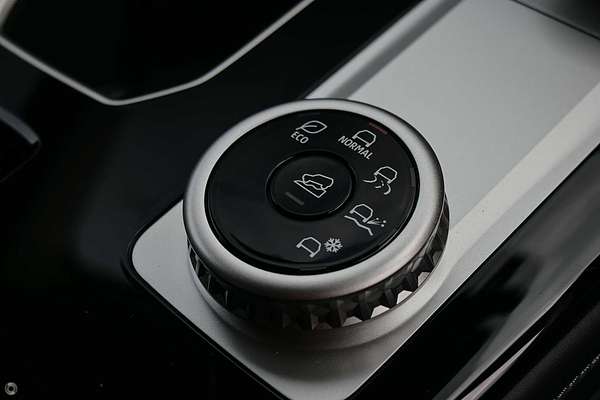 2025 Mitsubishi Outlander LS ZM