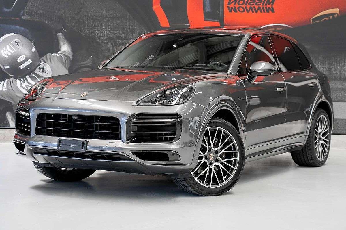 2021 Porsche Cayenne E-Hybrid 9YA