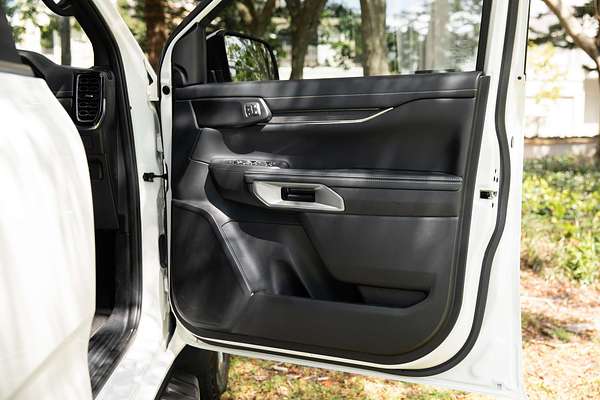 2022 Ford Everest Platinum  3.0L