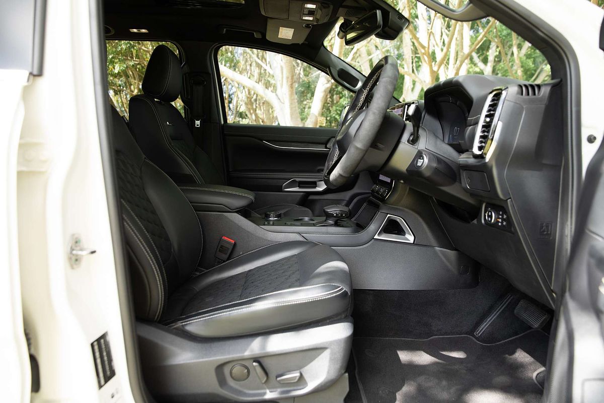 2022 Ford Everest Platinum  3.0L