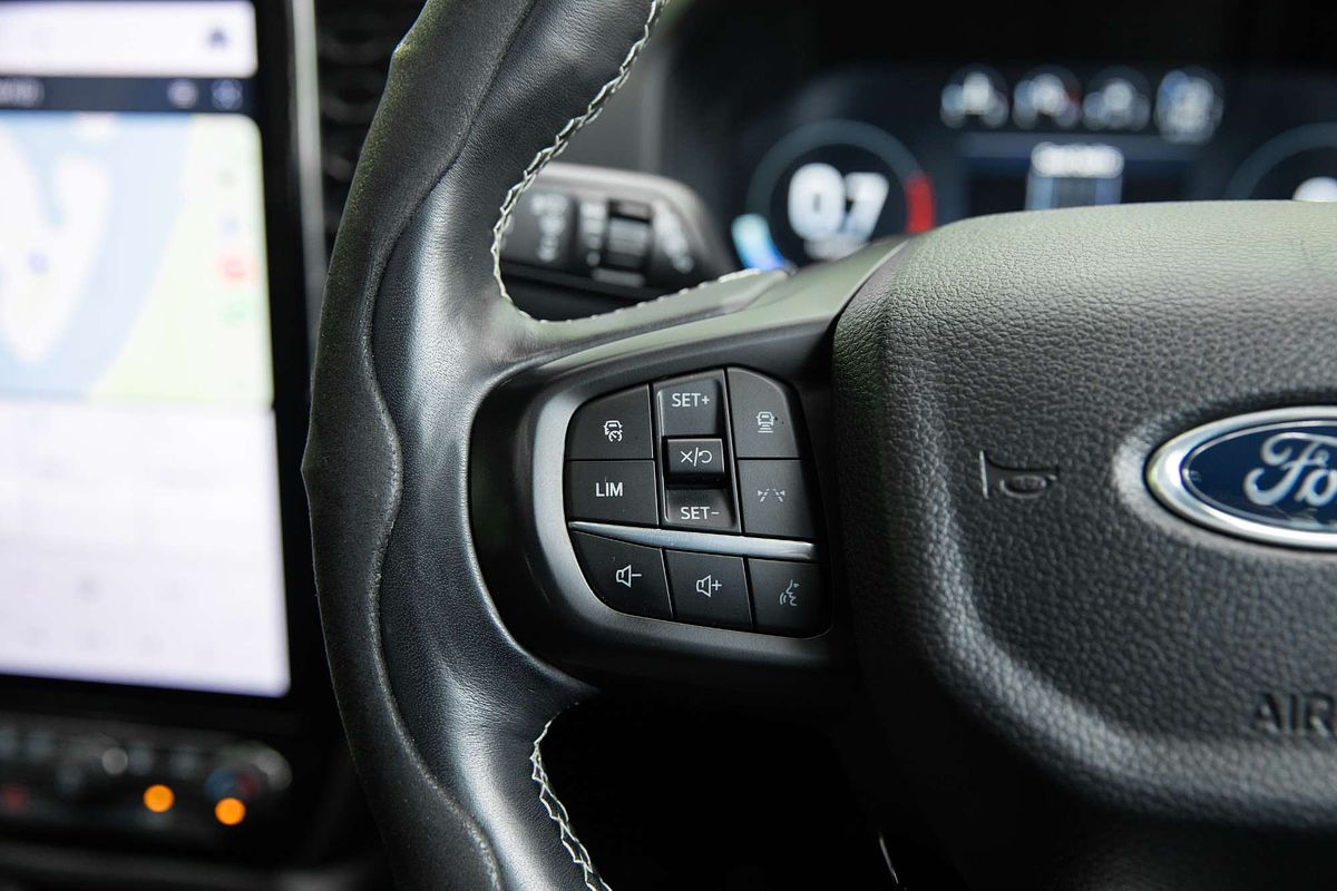 2022 Ford Everest Platinum  3.0L